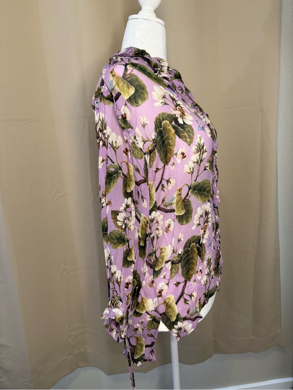 D&G style Floral Tie-Hem Button Front Blouse - Lavender - Picture 3 of 5